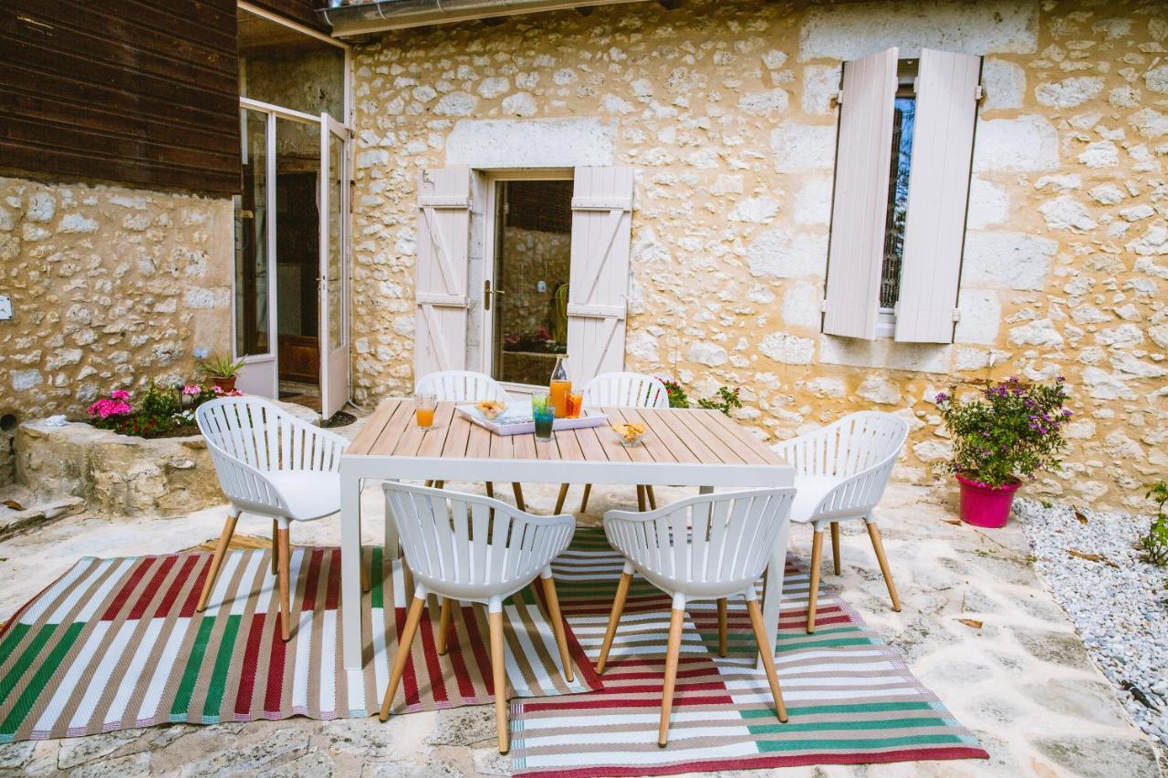 L'Esprit Du 24 Bed & Breakfast Rouffignac-de-Sigoules Exterior photo