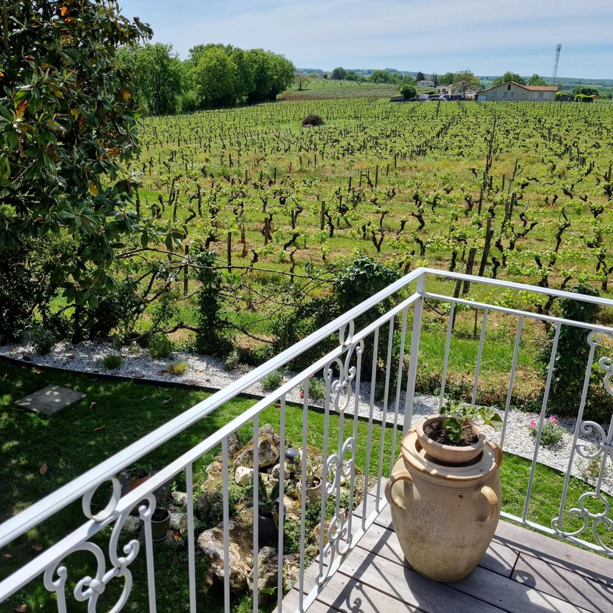 L'Esprit Du 24 Bed & Breakfast Rouffignac-de-Sigoules Exterior photo